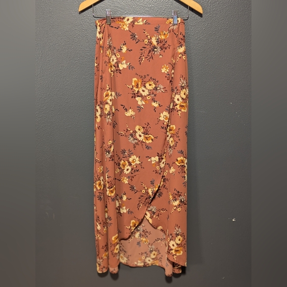 Forever 21 Floral Wrap Maxi Skirt - Picture 1 of 3